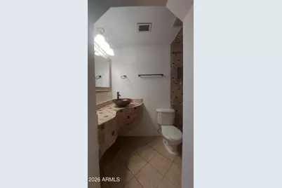 2448 W Freeway Lane, Phoenix, AZ 85021 - Photo 18