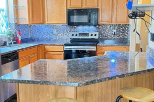 3133 E Kristal Way, Phoenix, AZ 85050 - Photo 2