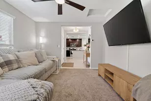 8224 W Albeniz Pl, Phoenix, AZ 85043 - Photo 8