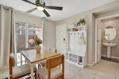 8224 W Albeniz Place, Phoenix, AZ 85043 - Photo 14