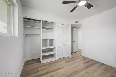 7149 W Wilshire Drive, Phoenix, AZ 85035 - Photo 22