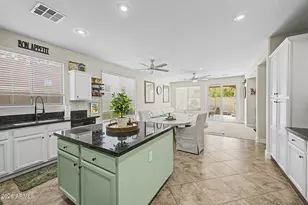 3320 S Sunland Dr, Chandler, AZ 85248 - Photo 4