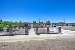 2225 E Lynne Ln, Phoenix, AZ 85042 - Photo 6