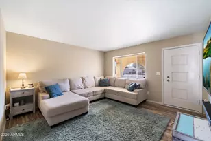 10610 S 42nd Pl, Phoenix, AZ 85044 - Photo 8