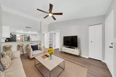 2845 E Tracy Lane #4, Phoenix, AZ 85032 - Photo 6