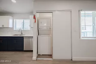 719 N 12th Ave, Phoenix, AZ 85007 - Photo 18