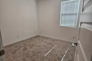 12377 W Glenn Dr, Glendale, AZ 85307 - Photo 20