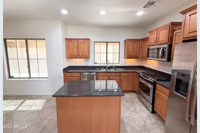 3968 E Melinda Drive, Phoenix, AZ 85050 - Photo 2