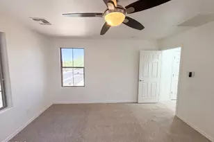3968 E Melinda Dr, Phoenix, AZ 85050 - Photo 12