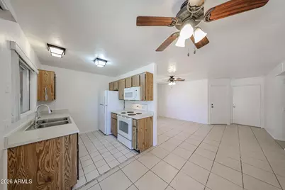 20606 N 31st Drive, Phoenix, AZ 85027 - Photo 10