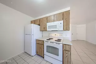20606 N 31st Dr, Phoenix, AZ 85027 - Photo 12