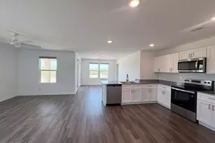 910 Echo Ct, Wickenburg, AZ 85390 - Photo 2