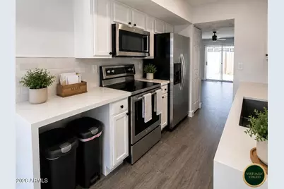4646 N 11th Avenue #104, Phoenix, AZ 85013 - Photo 8