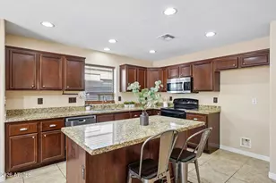9835 W Salter Dr, Peoria, AZ 85382 - Photo 8