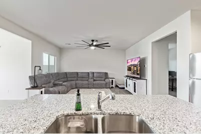 43606 W Juniper Avenue, Maricopa, AZ 85138 - Photo 16