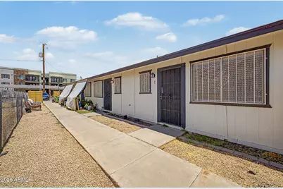1438 E Adams Street #Apt 2, Phoenix, AZ 85034 - Photo 4