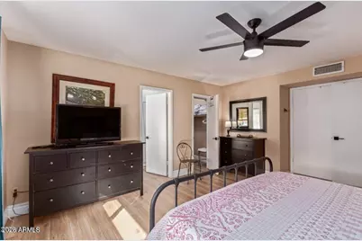 5337 E Gelding Drive, Scottsdale, AZ 85254 - Photo 12
