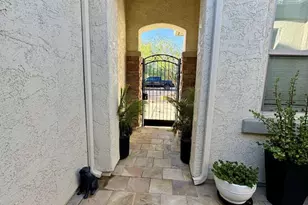 2031 W Chimney Rock Rd, Phoenix, AZ 85085 - Photo 4