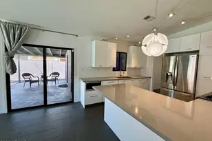 3702 E Paradise Dr, Phoenix, AZ 85028 - Photo 6