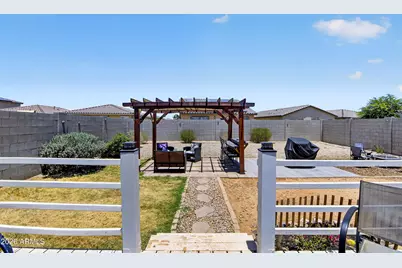 1034 W Starview Avenue, Coolidge, AZ 85128 - Photo 14