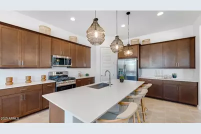 7942 W Rowel Road, Peoria, AZ 85383 - Photo 4