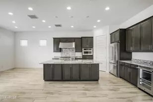 7942 W Rowel Rd, Peoria, AZ 85383 - Photo 4