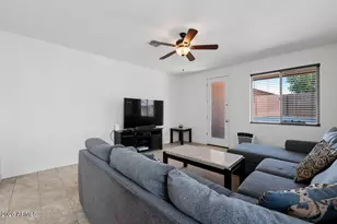 23844 W Pkwy Dr, Buckeye, AZ 85326 - Photo 10
