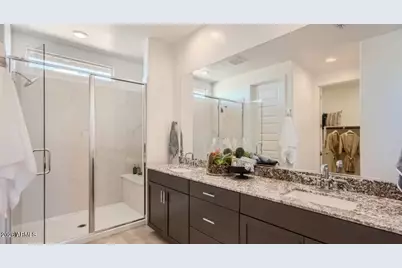 18804 W Goldenrod Street, Goodyear, AZ 85338 - Photo 10