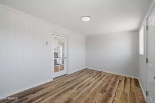 16406 N 50th Dr, Glendale, AZ 85306 - Photo 8