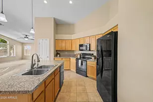 4334 E Cottonwood Ln, Phoenix, AZ 85048 - Photo 12