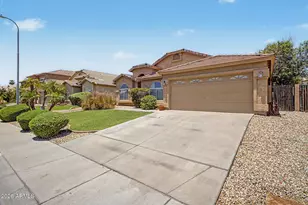 4334 E Cottonwood Ln, Phoenix, AZ 85048 - Photo 2