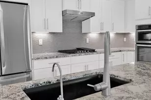 1012 W Canyonlands Ct, San Tan Valley, AZ 85140 - Photo 2