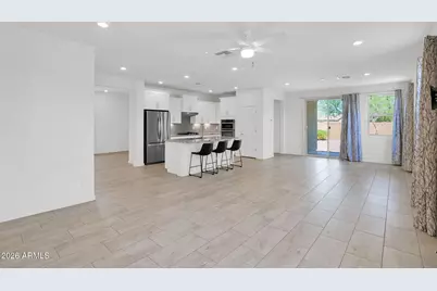 1012 W Canyonlands Court, San Tan Valley, AZ 85140 - Photo 4