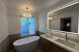 3401 N 37th St, Phoenix, AZ 85018 - Photo 36