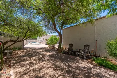 3401 N 37th Street #9, Phoenix, AZ 85018 - Photo 38