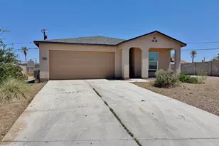 9236 W Madero Dr, Arizona City, AZ 85123 - Photo 2