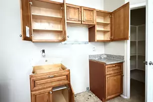 6537 S 15th Dr, Phoenix, AZ 85041 - Photo 8