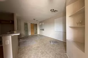 6537 S 15th Dr, Phoenix, AZ 85041 - Photo 2