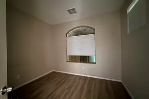 6537 S 15th Dr, Phoenix, AZ 85041 - Photo 4