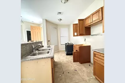 6537 S 15th Drive, Phoenix, AZ 85041 - Photo 12