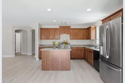 12026 W Salter Drive, Sun City, AZ 85373 - Photo 10