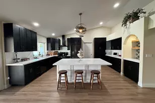 1933 E Marquette Dr, Gilbert, AZ 85234 - Photo 8