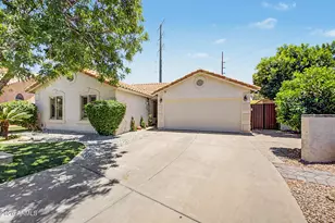 1933 E Marquette Dr, Gilbert, AZ 85234 - Photo 2
