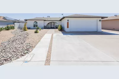 10251 N 53rd Avenue, Glendale, AZ 85302 - Photo 2