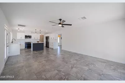 10251 N 53rd Avenue, Glendale, AZ 85302 - Photo 12