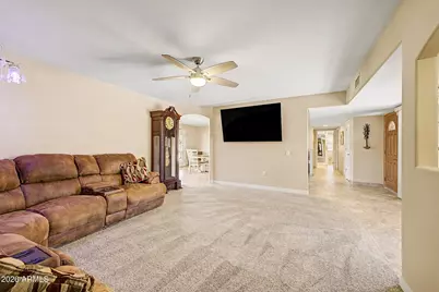 11407 N Arbor Court, Sun City, AZ 85351 - Photo 8