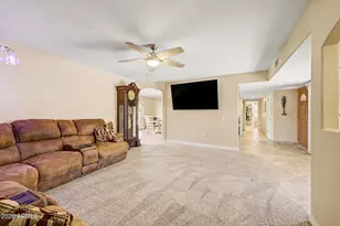 11407 N Arbor Ct, Sun City, AZ 85351 - Photo 8
