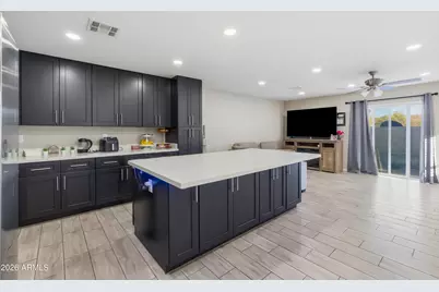 2421 E Pueblo Avenue, Phoenix, AZ 85040 - Photo 4