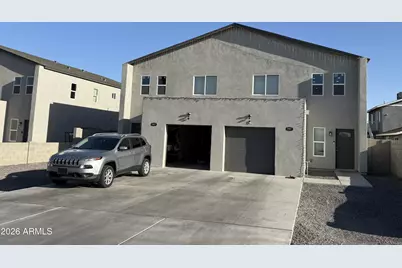 2421 E Pueblo Avenue, Phoenix, AZ 85040 - Photo 1