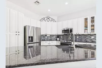 8034 W Clara Lane, Peoria, AZ 85382 - Photo 2